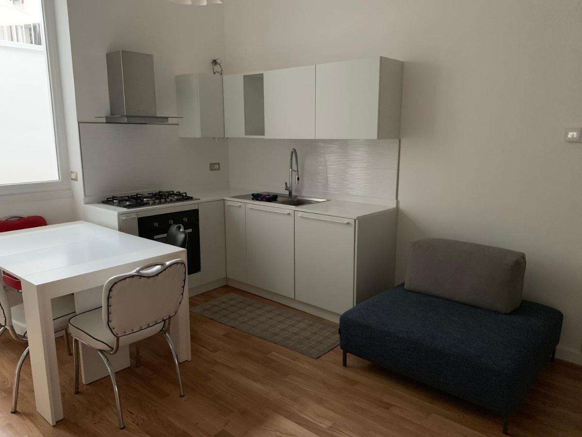 Les 3 Chambres Lecce Luaran gambar