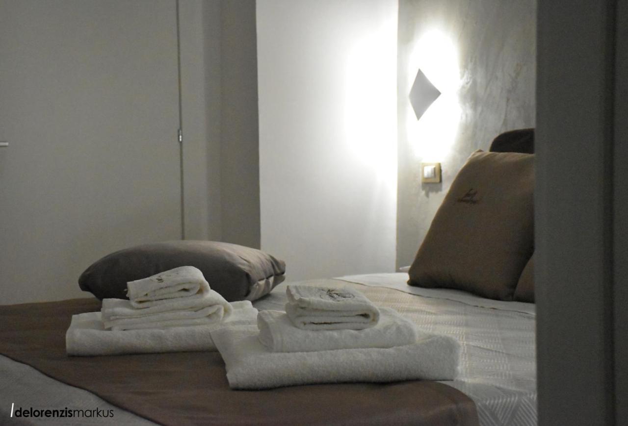 Les 3 Chambres Lecce Luaran gambar