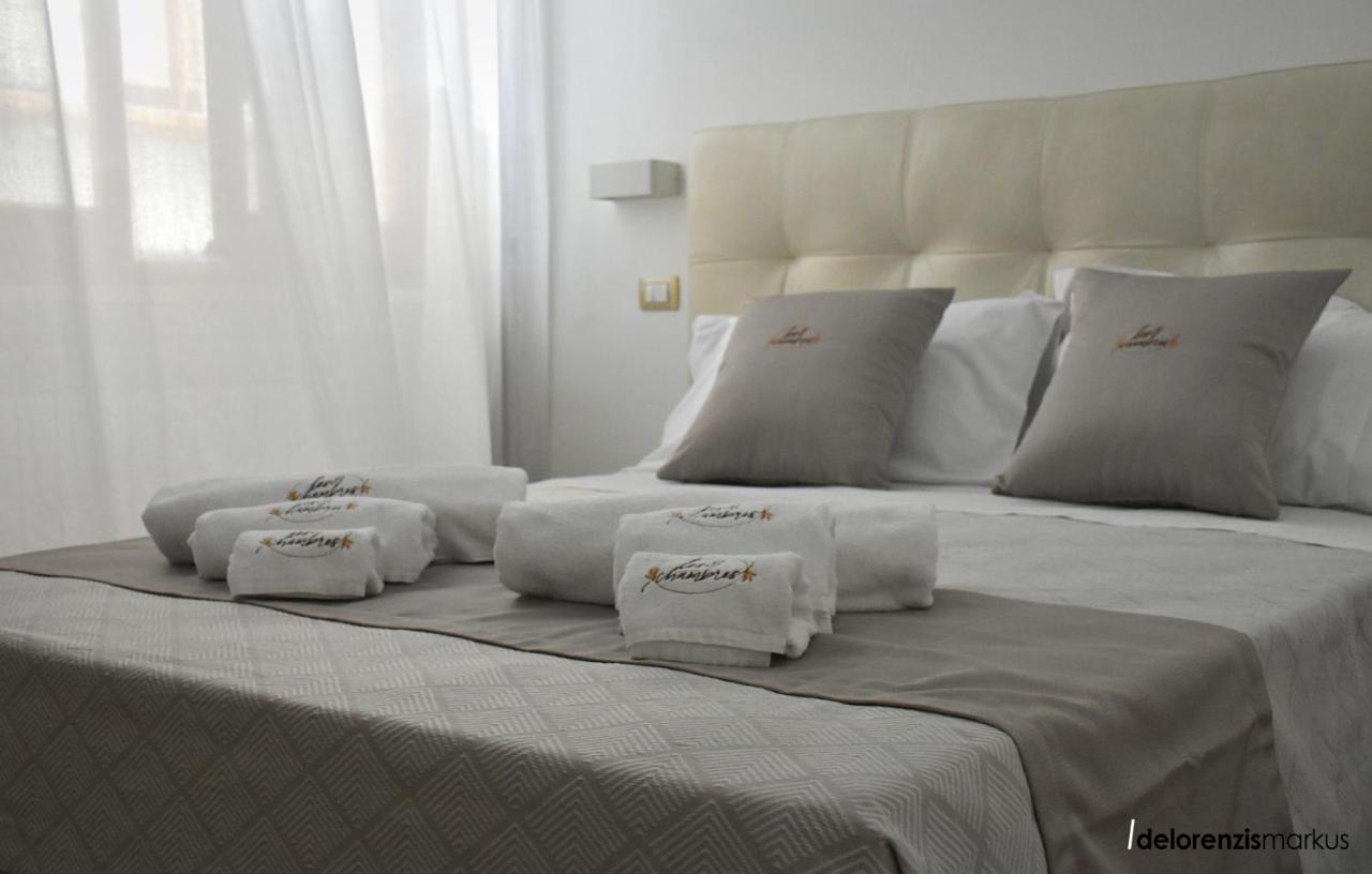 Les 3 Chambres Lecce Luaran gambar