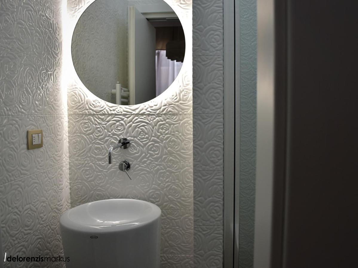 Les 3 Chambres Lecce Luaran gambar