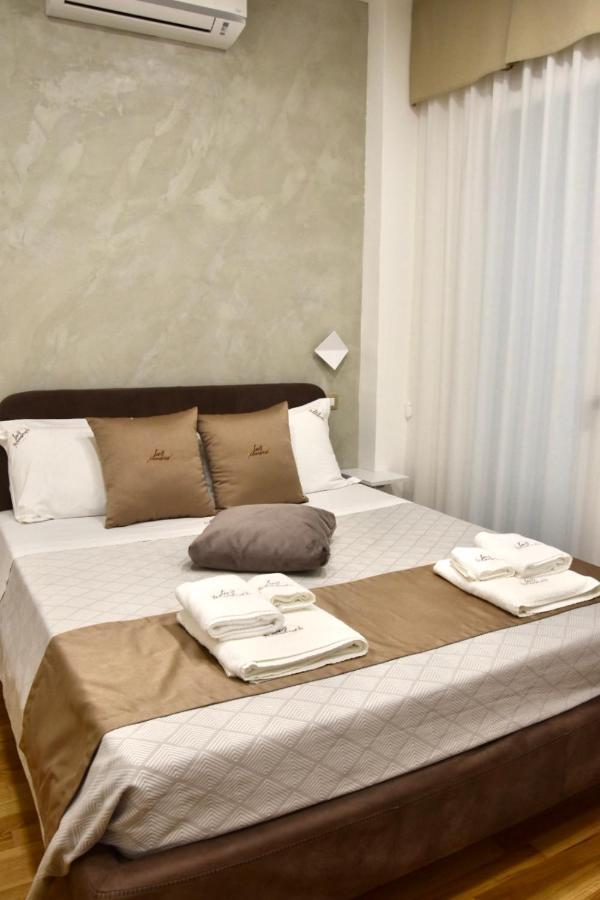 Les 3 Chambres Lecce Luaran gambar
