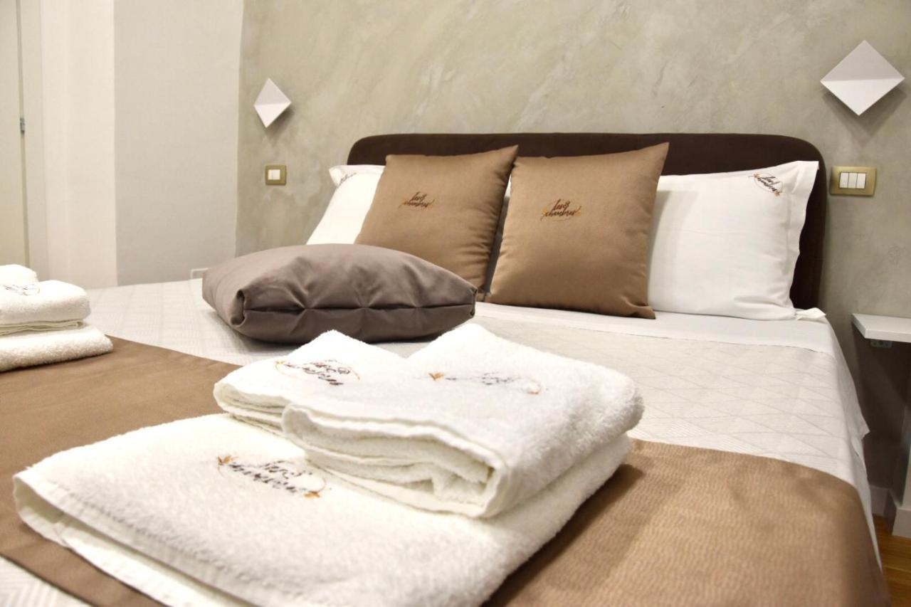 Les 3 Chambres Lecce Luaran gambar
