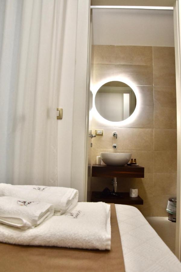 Les 3 Chambres Lecce Luaran gambar